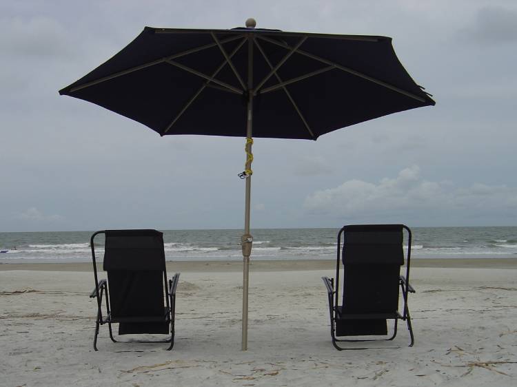 Beach-BumBrella-patented-anchoring-system